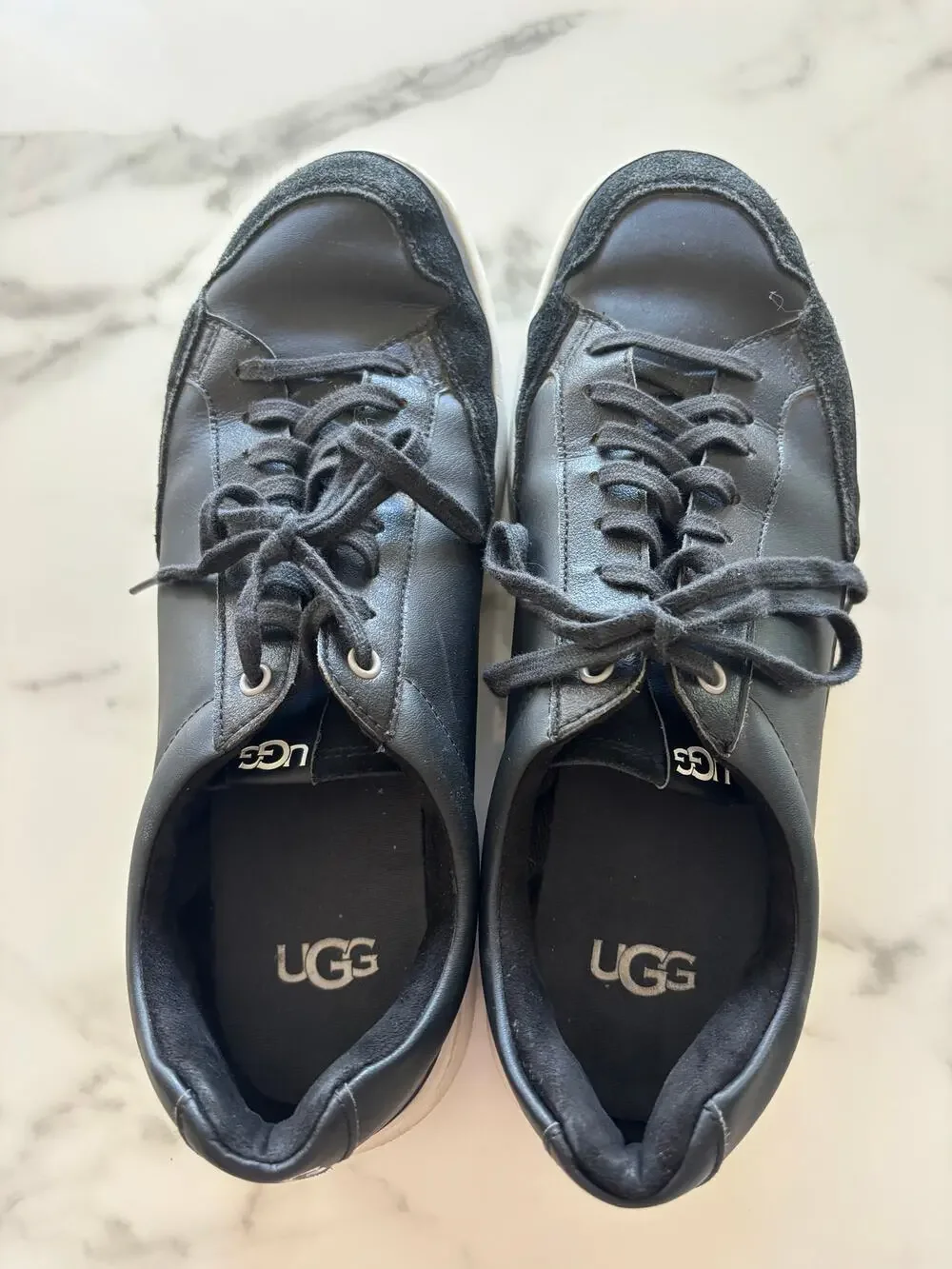 UGG South Bay Sneaker Low Men's Size 11 Black Leather 1108959 Lace-Up Casual